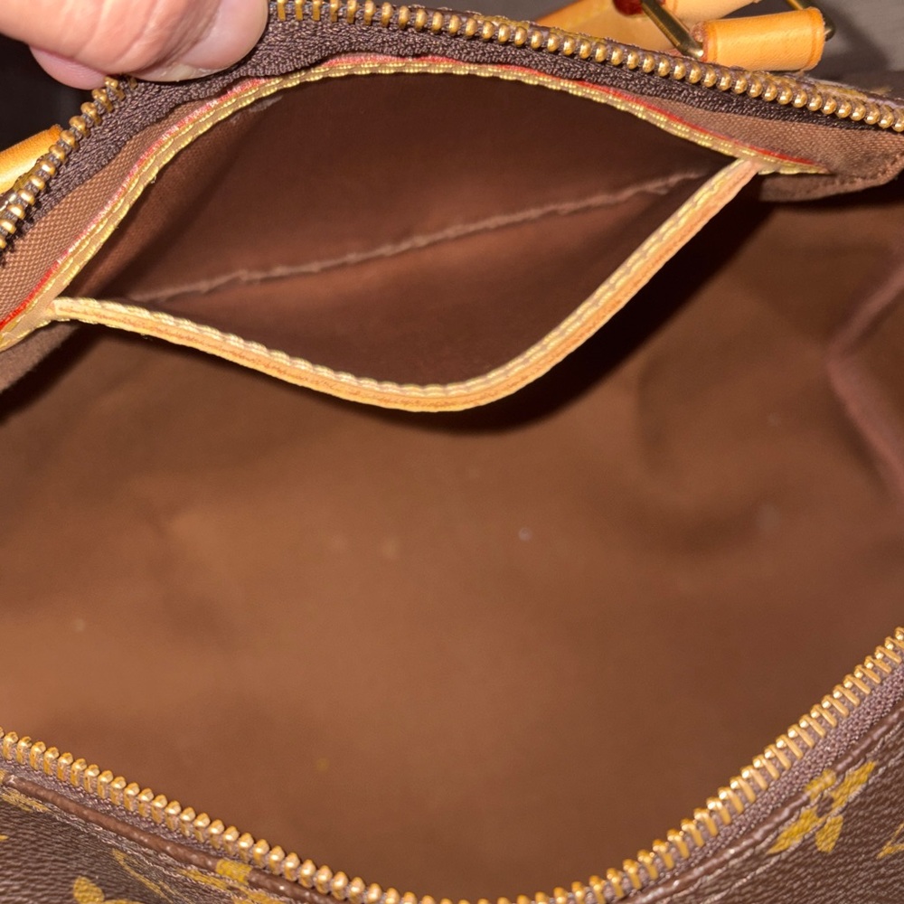 Louis Vuitton Speedy 30 Monogram Canvas| Dust Bag,Lock & Key| Authentic - Picture 9 of 16